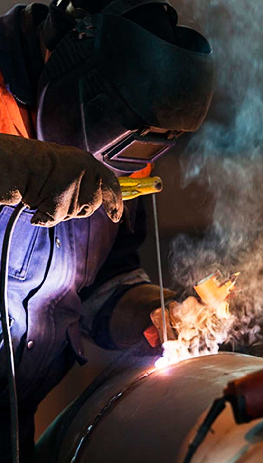 7e44b3a7f6f0df9742ec8f5e26cba9cf_processo-de-soldagem-em-estruturas-metalicas-com-eletrodo-revestido